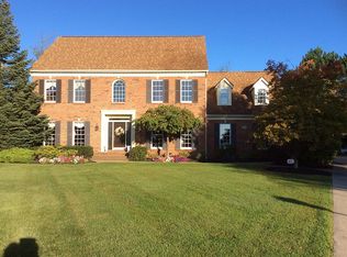 8418 Lakewood Ct, East Amherst, NY 14051