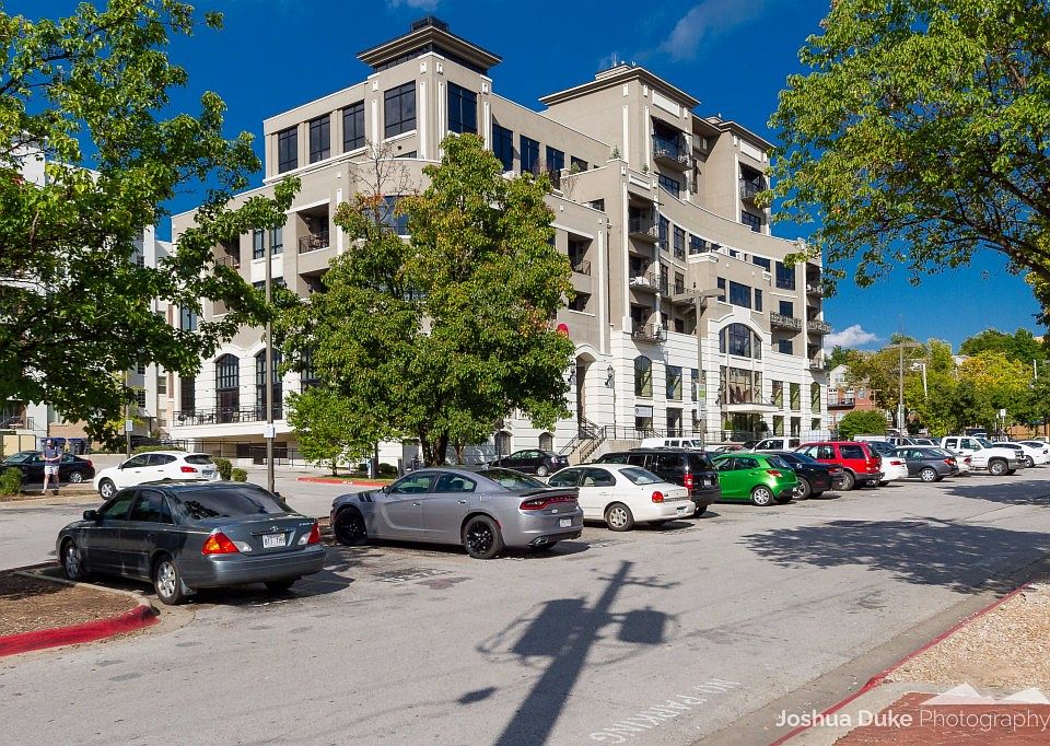 1st image of 401 W Watson St APT 308