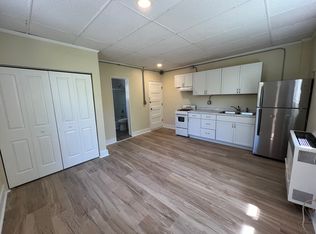 128 S Hayward St APT 2, Woodstock, IL 60098