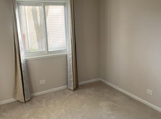 1014 Pheasant Run Ln, Aurora, IL 60504