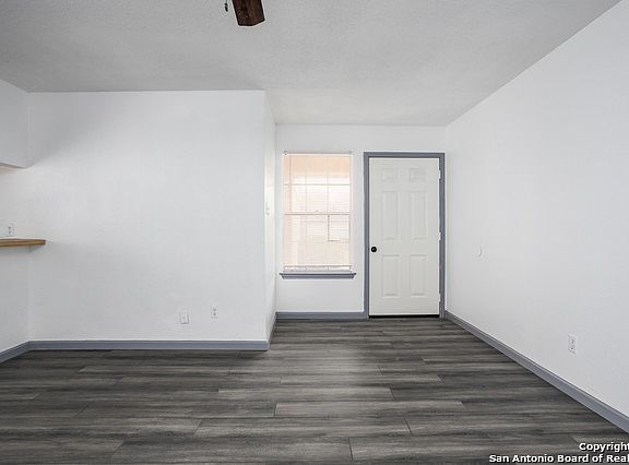 3rd image of 5239 Gawain Dr