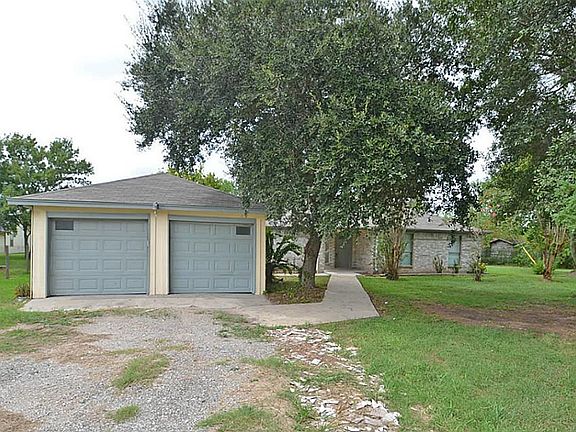2nd image of 5514 Longleaf Dr