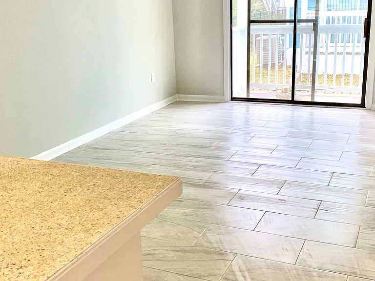420 Pine Ave #103-B — Photo 4
