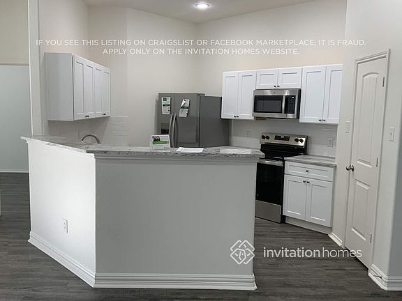 5th image of 1040 English Ivy Dr