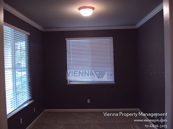 5th image of 1400 Snapdragon Ln