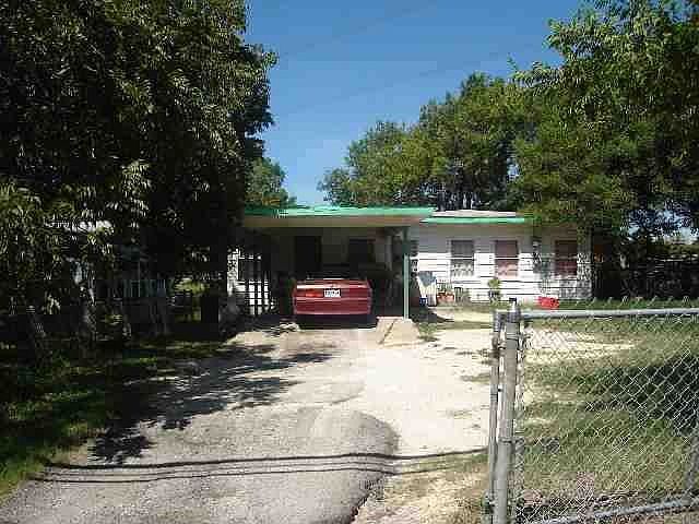 1st image of 210 Lilla Jean Dr