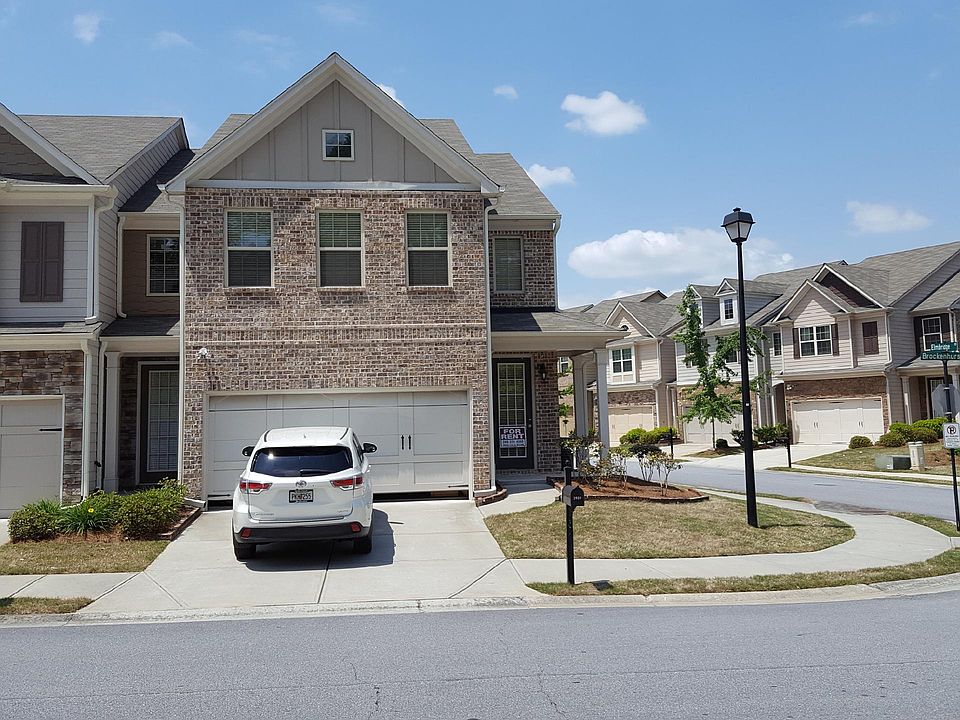 1st image of 3909 Brockenhurst Dr