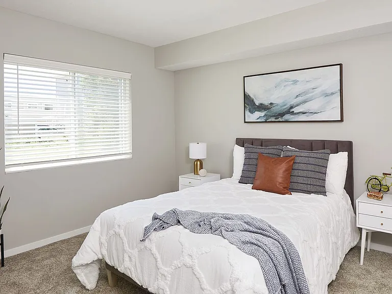 The Summit Apartments — Photo 9