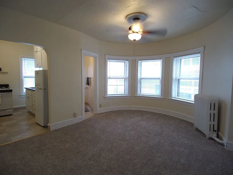 2563 N Farwell Ave — Photo 4
