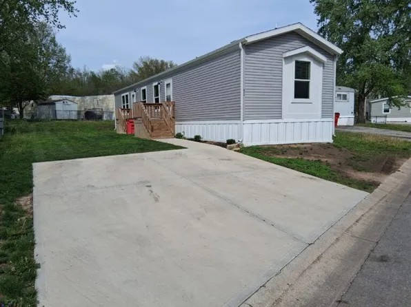 17311 E Us Highway 40 Site #G26, Independence, MO 64055