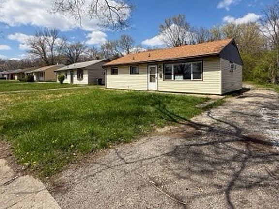 2nd image of 3939 Nicholas Rd