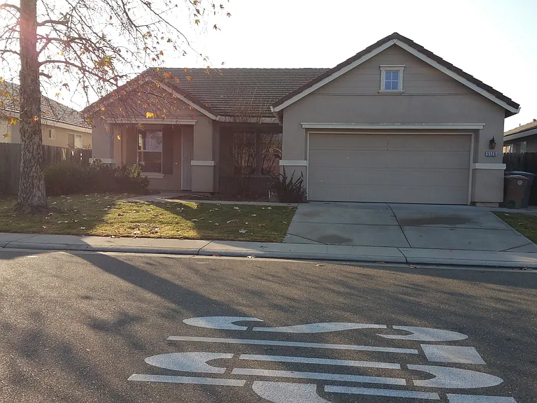 5120 Fox Trotter Way — Photo 1