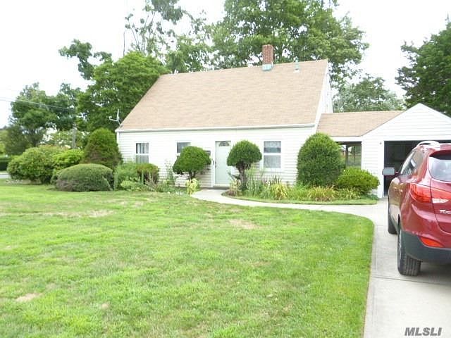 1st image of 635 Irving St