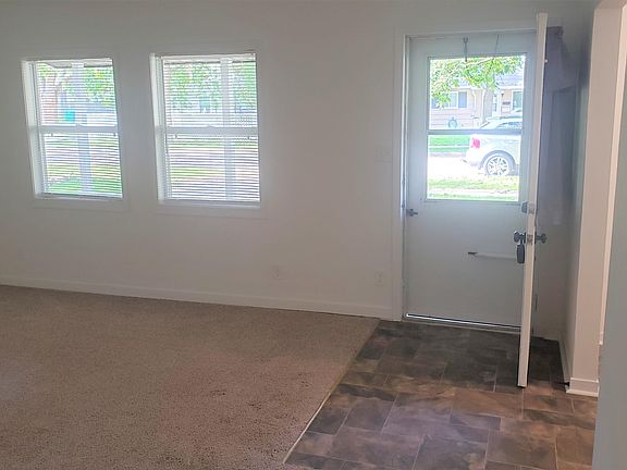 3rd image of 4115 S Deerfield Ave