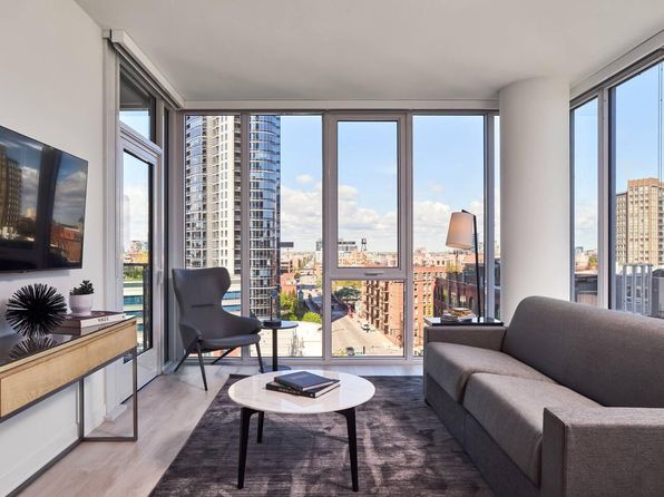 360 W Illinois St #ID407374P