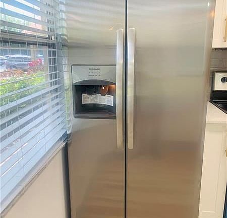 3rd image of 12501 SW 14th St APT 106R