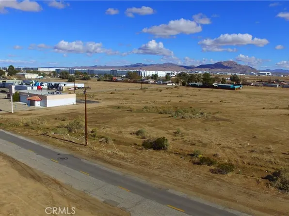 45923272 Pearmain St, Adelanto, CA 92301