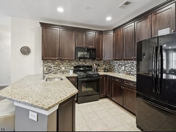 2nd image of 169 Tarrington Rd #203