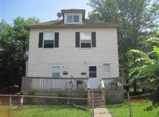 9 Liberty St, Pontiac, MI 48341