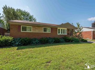 6530 Chirrewa St, Westland, MI 48185