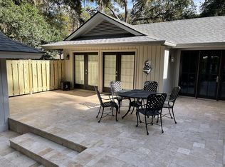 2 Dewberry Ln, Hilton Head Island, SC 29928