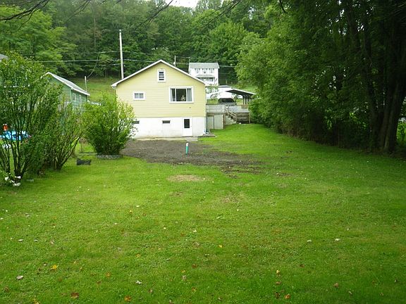 4th image of 648 Donnelly Ave