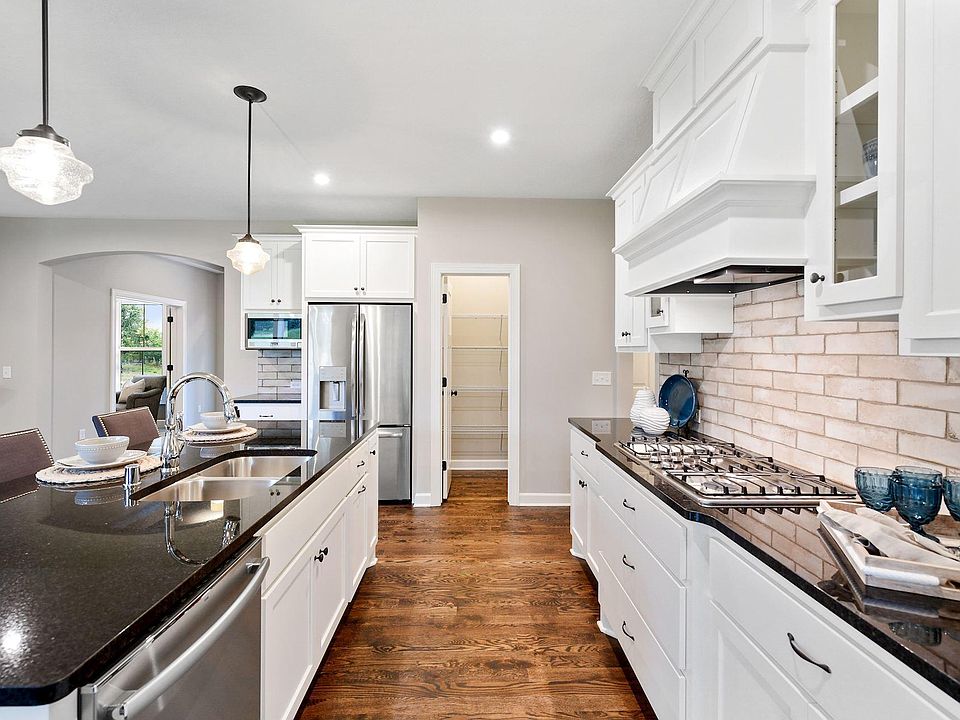 n♡ 10915 SE 287th St, Auburn, WA 98092 | MLS# 2407980 | Redfin