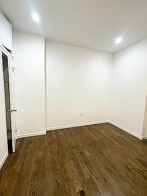 4th image of 145 E 35th St #1M
