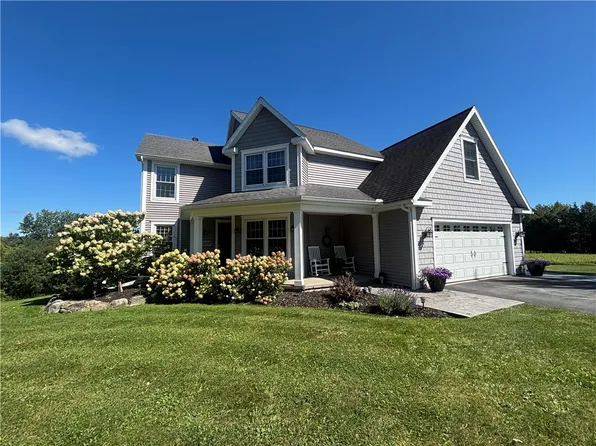 6458 Town Hall Rd, Auburn, NY 13021