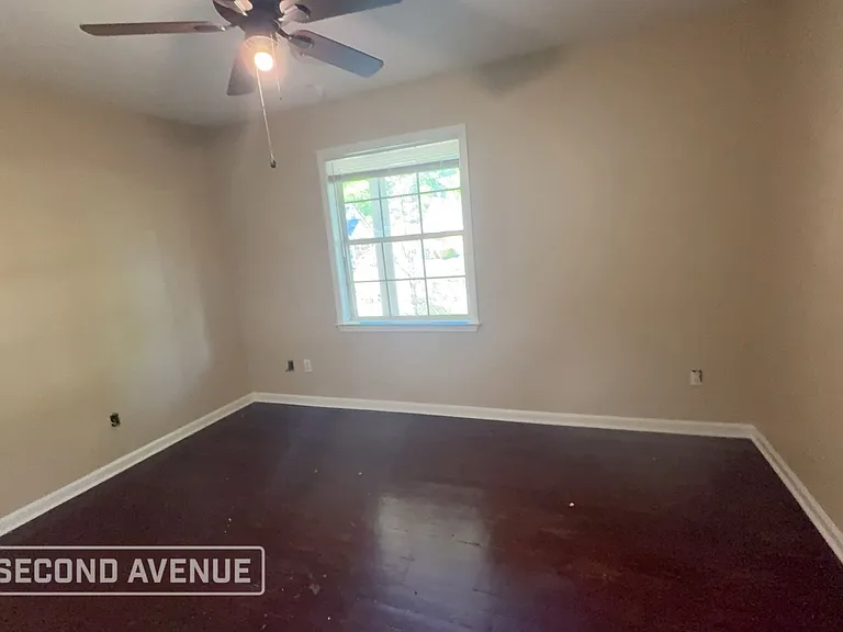 3132 Lamphier Ave — Photo 10