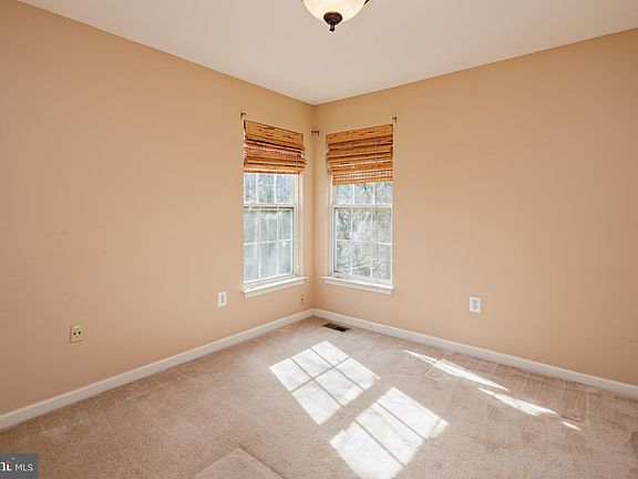 3rd image of 11603 Bardmoor Ct