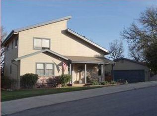 2640 Pine Ridge Rd, Bradley, CA 93426