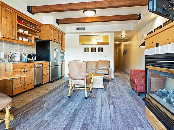 5th image of 1456 W Newpark Blvd #217