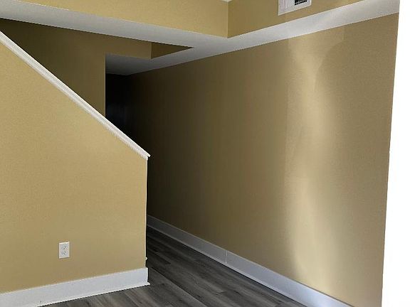 5th image of 228 S Regester St