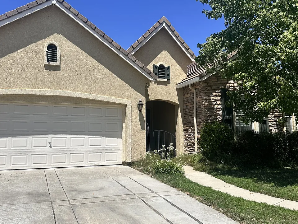 553 Rowland Ct
