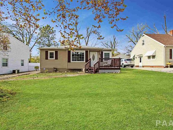 2nd image of 4927 N Longview Pl
