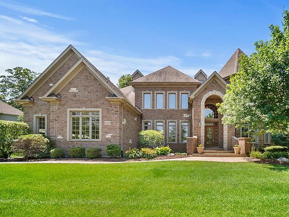 2nd image of 639 Alberosky Way