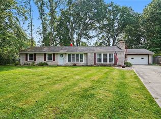 1450 Bonnie Rd, Macedonia, OH 44056