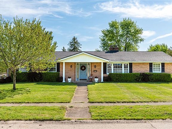 2nd image of 444 Warwick Pl