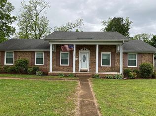 403 6th St, Tuscumbia, AL 35674