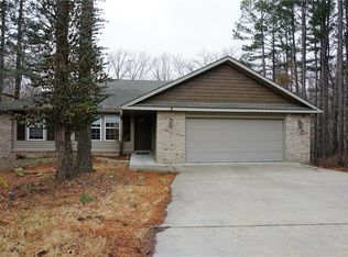 3 Leo Cir, Bella Vista, AR 72715