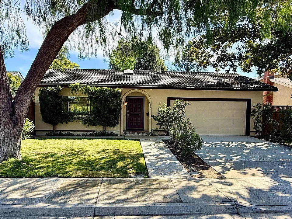 1376 Spoonbill Way