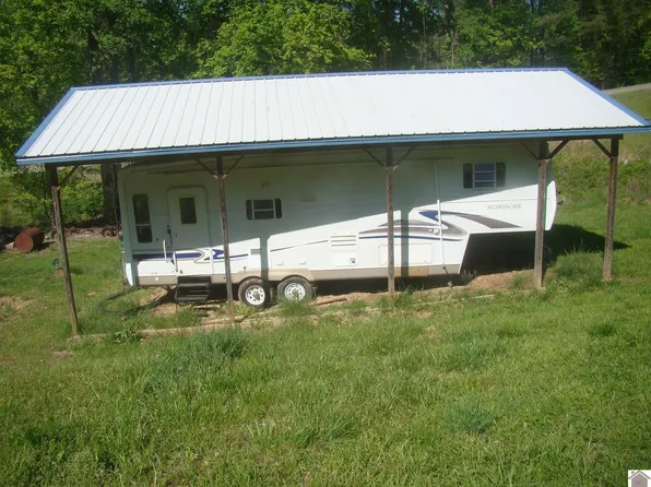 8050 Linton Rd, Cadiz, KY 42211
