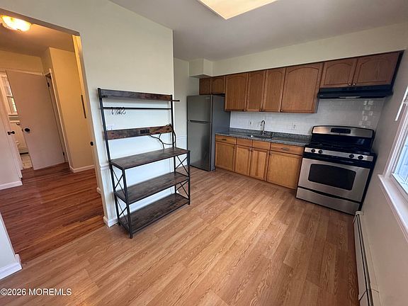 3rd image of 364 Westwood Ave APT 47