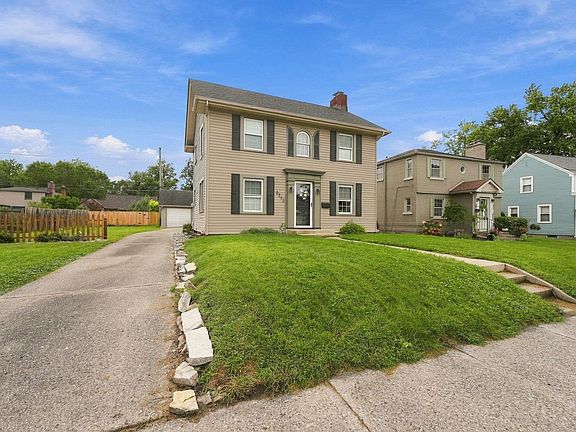 3rd image of 2223 Owaissa Way