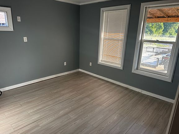5th image of 1512 Spring Bay Rd #1A