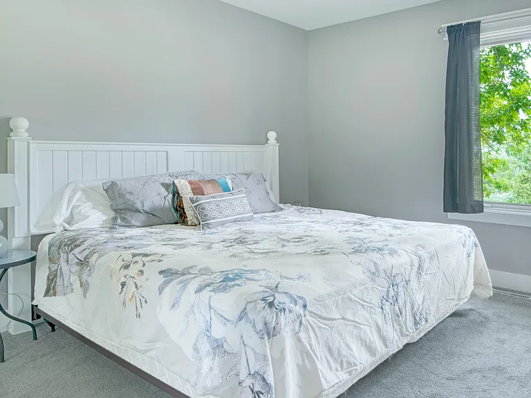 1168 Westview Dr — Photo 13