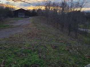 6915 Winchester Rd, Irvine, KY 40336