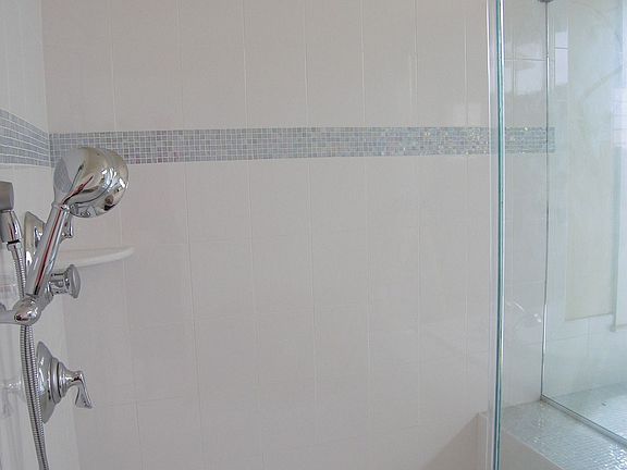 Beautiful seamless glass door shower ...