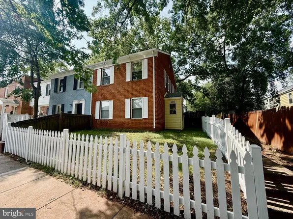 9206 Hood Rd, Manassas, VA 20110